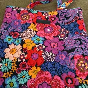 Vera Bradley Floral Fiesta snap tote EUC
